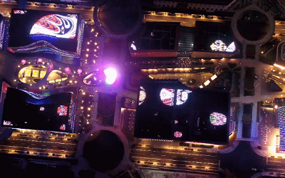 “最美中國風(fēng)”，喜迎進(jìn)博會——總臺國際傳媒港燈光秀